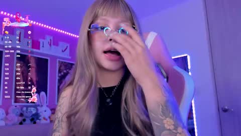 Ela online show from January 9, 5:24 am