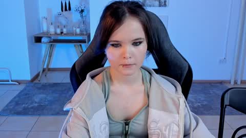 Your sweet girl online show from February 5, 1:26 am