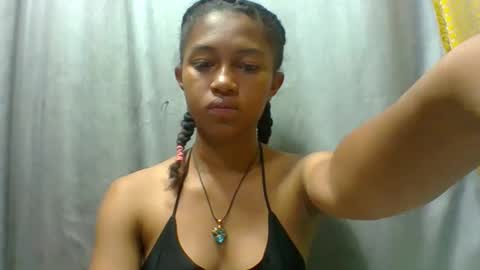 Snapshot of elaliealdy chatting on September 25, 7:37 am elaliealdy online show from September 25, 7:37 am