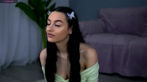 Ela online show from February 19, 7:57 pm