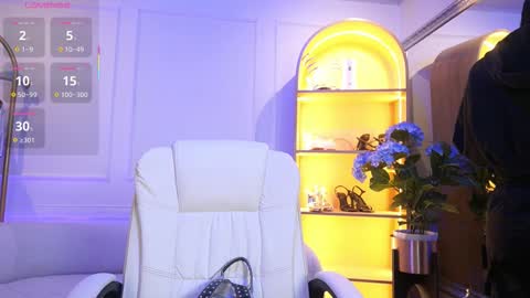 Elasummeer online show from October 18, 11:47 am