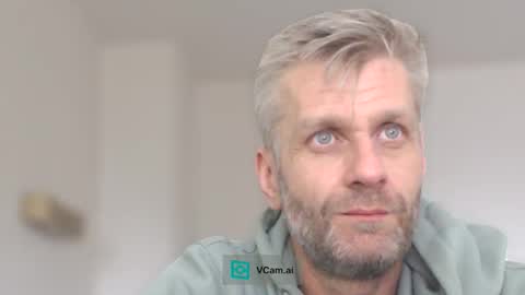 Snapshot of elculiador2207 chatting on October 4, 10:46 am Timm online show from October 4, 10:46 am