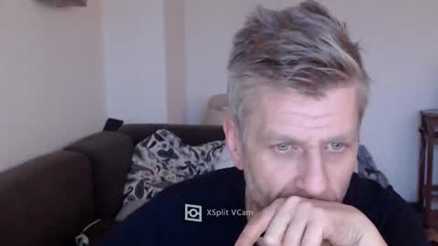 Snapshot of elculiador2207 chatting on January 4, 7:34 am Timm online show from January 4, 7:34 am