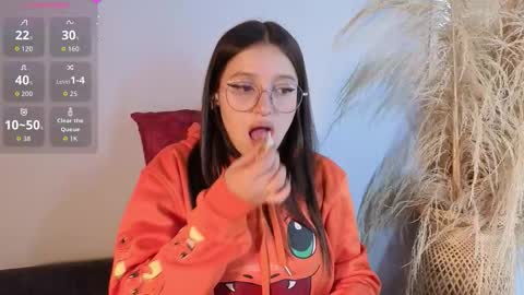 Elecktra online show from March 24, 8:04 pm