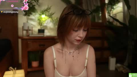 Snapshot of electric_woman chatting on September 18, 3:49 pm Aleksa online show from September 18, 3:49 pm