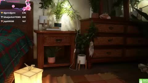 Snapshot of electric_woman chatting on October 15, 11:44 am Aleksa online show from October 15, 11:44 am
