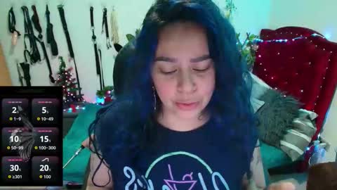 elektra online show from December 1, 5:00 pm