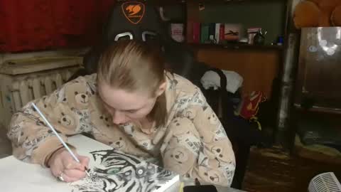 Snapshot of elena_maeer chatting on December 4, 2:53 pm Elena online show from December 4, 2:53 pm