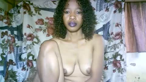 elenah013 online show from February 3, 6:51 am