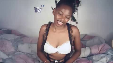 eleniedoll online show from February 17, 1:15 am