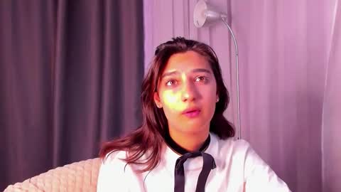 Snapshot of elfy_rare chatting on October 11, 2:54 pm Elfy online show from October 11, 2:54 pm