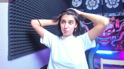 Snapshot of elfy_rare chatting on October 14, 3:04 pm Elfy online show from October 14, 3:04 pm