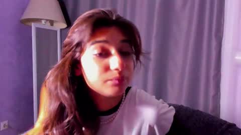 Snapshot of elfy_rare chatting on September 21, 8:24 pm Elfy online show from September 21, 8:24 pm