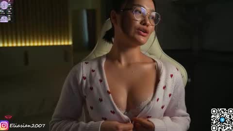 Eli  online show from March 12, 12:09 pm