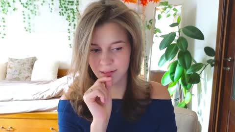 Snapshot of eli_sun chatting on October 13, 9:22 am ELI Guys Im immersed in my studies its time for exams. I hope to be here on Friday online show from October 13, 9:22 am