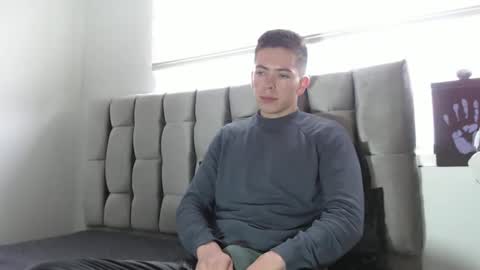 Elian online show from February 16, 8:44 pm