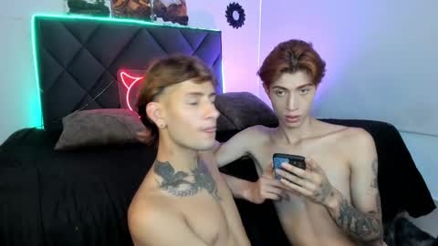 Snapshot of eliann_adam chatting on March 7, 12:12 pm eliann_adam online show from March 7, 12:12 pm