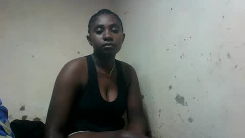 eliannee online show from January 18, 9:02 pm