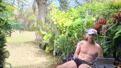 Snapshot of eliberator chatting on February 7, 6:02 pm eliberator online show from February 7, 6:02 pm