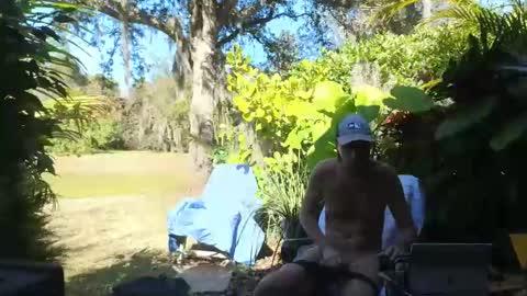 Snapshot of eliberator chatting on February 28, 8:18 pm eliberator online show from February 28, 8:18 pm