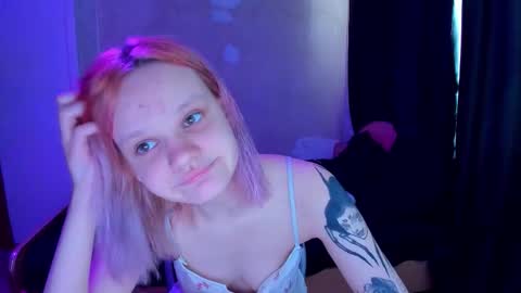 elieiza_xo online show from February 27, 9:13 am