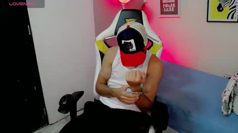 Snapshot of elii_797 chatting on October 31, 8:20 pm bby-santy online show from October 31, 8:20 pm