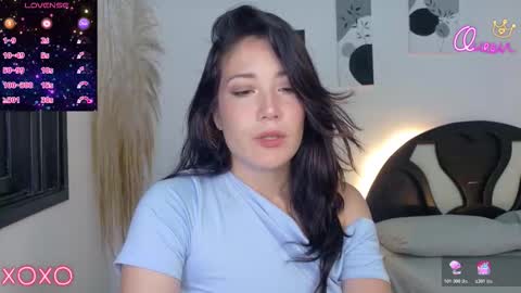 eliiih_ online show from January 6, 1:53 am