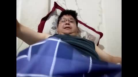 elimposstor online show from December 22, 4:03 pm