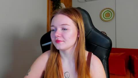 elinavale online show from March 22, 5:11 am