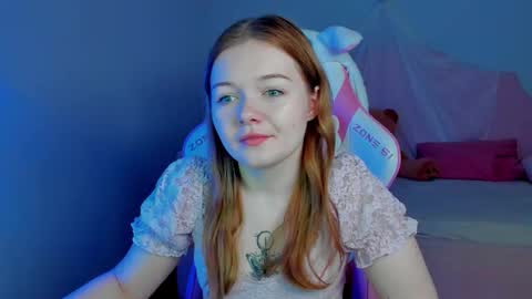 elinavale online show from March 16, 5:21 am