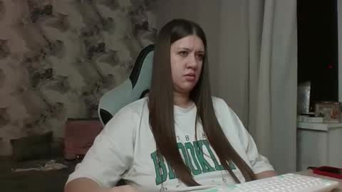 Aletta Oushen online show from April 2, 2:24 pm