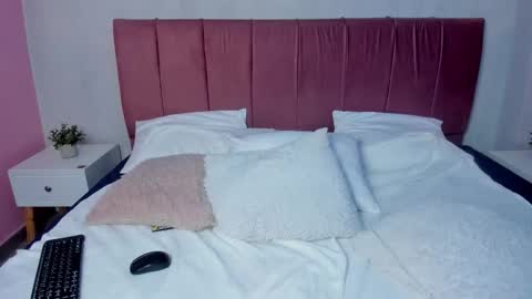 Snapshot of elisabethflores chatting on September 25, 9:11 pm elisabethflores online show from September 25, 9:11 pm