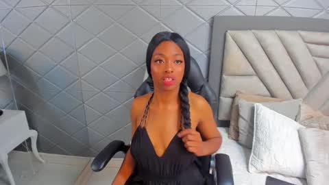 Snapshot of elisabettamonroy chatting on September 27, 11:02 pm elisabettamonroy online show from September 27, 11:02 pm