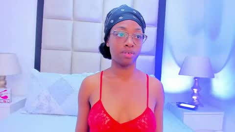 Snapshot of elisabettamonroy chatting on September 24, 2:13 pm elisabettamonroy online show from September 24, 2:13 pm