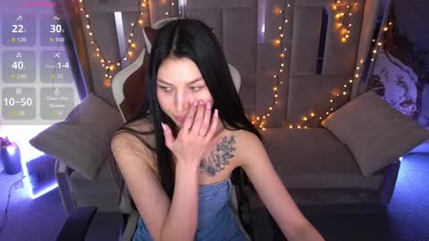 elisevelour online show from April 10, 12:54 pm