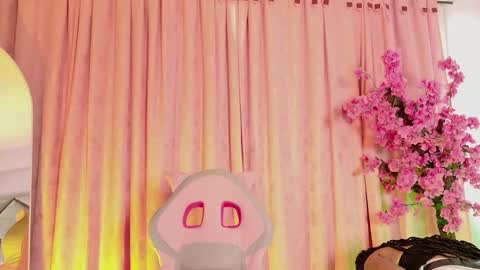 elit noa online show from February 2, 7:32 pm