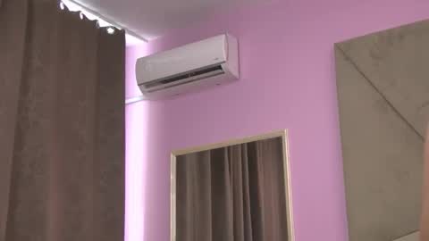 Eliza online show from October 22, 9:45 am