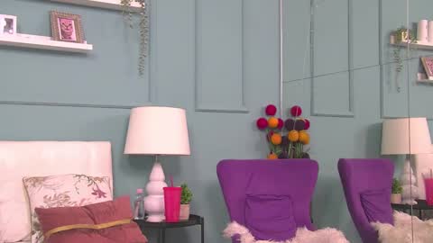 Eliza online show from March 8, 1:36 pm