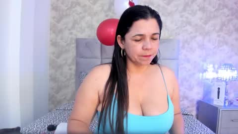 Elizabeth online show from February 19, 10:09 pm