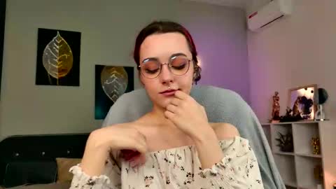 Elizabet online show from November 27, 10:17 pm