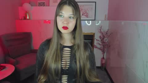 Snapshot of elizamild chatting on September 24, 1:29 pm Eliza online show from September 24, 1:29 pm