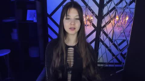 Snapshot of elizamild chatting on February 14, 5:25 pm Eliza online show from February 14, 5:25 pm