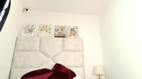 Eliza online show from November 17, 11:24 am