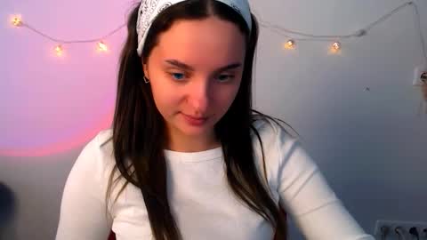 elizsun online show from March 15, 9:24 am