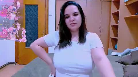 Ella  online show from October 23, 7:48 pm