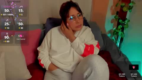 Snapshot of ella_harry chatting on February 26, 10:38 am Ella and Harry online show from February 26, 10:38 am