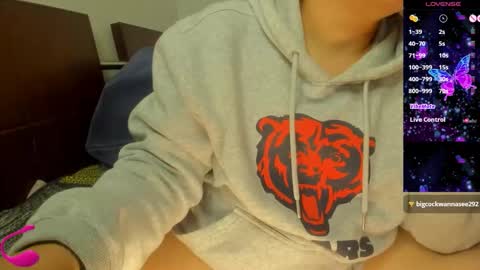 Snapshot of ella_harry chatting on October 1, 2:43 am Ella and Harry online show from October 1, 2:43 am