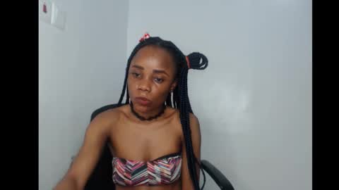 ella online show from November 9, 6:39 am