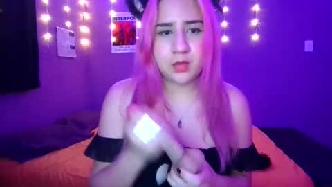Ella Frannz online show from May 12, 6:22 am