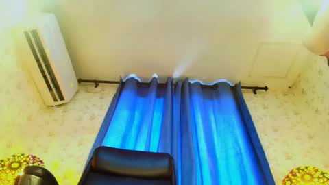 ellajanes online show from September 9, 5:35 pm